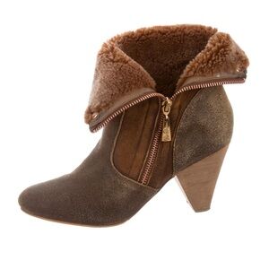 Matt Bernson distressed Brown Ankle Boots with Fur Lining Zip up of fold down